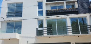 Duplex centrico a estrenar en calle Moreno 449