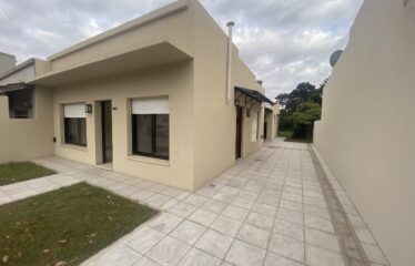 Casa (refaccionada) en calle Fortunato Diaz 545